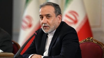 Abbas Arakçi: Savaşta birçok tarihi eser hedef alındı