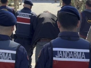 Aydın'da annesini odunla vurarak öldüren zanlı tutuklandı