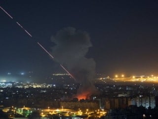 İsrail bir kere daha Beyrut'un güneyini vurdu