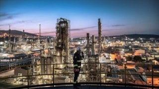 Türkiye, küresel enerji piyasalarına destek veriyor: Zorunlu petrol stoklarını piyasaya açıyor