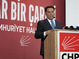 Ahmet Özer'in ödenmeyen maaşı hakkında karar: Faiziyle alacak