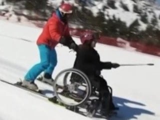 Tekerlekli sandalyeyle Ergan Dağı’nda hayalini gerçekleştirdi