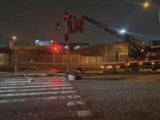 Kocaeli’de işçi servisi ile otomobil çarpıştı: 11 yaralı