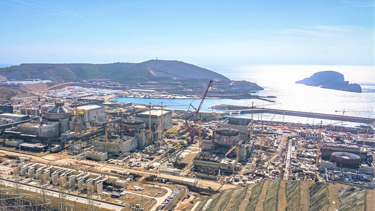 Akkuyu NGS'nin dördüncü güç ünitesinde reaktör şaftının yapısal bileşeni takıldı