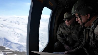 Kara Kuvvetleri Komutanı Metin Tokel, İran sınırında