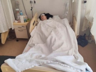 İzmir’de eşini 4. kattan aşağı attı: Genç kadın ağır yaralandı