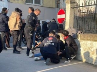 Çanakkale'de bıçaklı kavga: Yabancı uyruklu 3 kişi ağır yaralandı