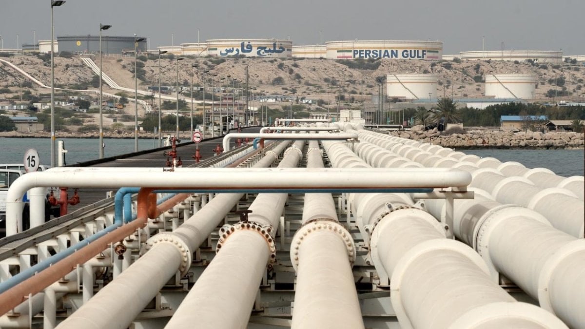 İran: Hark Adası'nda petrol altyapısı zarar görmedi