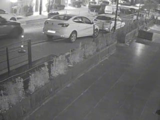 İstanbul'da gece yarısı iş yeri kurşunlandı