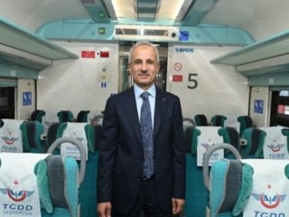 Abdulkadir Uraloğlu: 17 yılda 110 milyon yolcu YHT ile seyahat etti