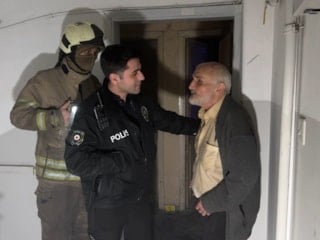 İstanbul'da çöp evde yangın paniği