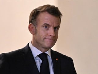 Emmanuel Macron: Lübnan'ın kaosa sürüklenmesini engellemek için her şey yapılmalıdır