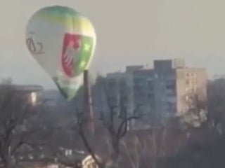 Polonya'da sıcak hava balonu apartmana çarptı: 1 ölü