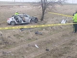 Bayram yolunda kaza: Baba hayatını kaybetti, anne ve 4 çocuğu yaralı