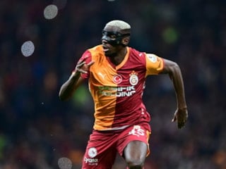 Victor Osimhen bu sezonki 19. golünü attı