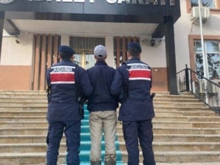 Bilecik'te kendisine saldıran köpeklerin sahibini vuran 17 yaşındaki şüpheli tutuklandı