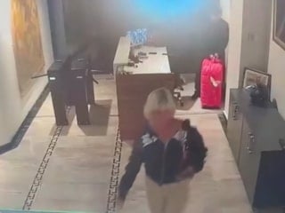 Evinde ölü bulunan Ayşegül Eraslan’ın son görüntüleri ortaya çıktı