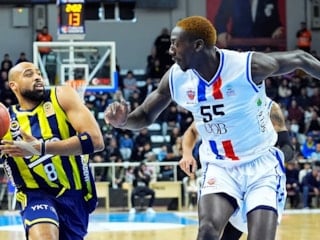 Fenerbahçe, Büyükçekmece Basketbol karşısında sürprize izin vermedi