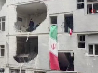 İran'ın başkenti Tahran'daki yıkım görüntülendi