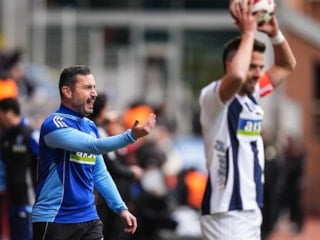 İlker Püren: Oyuncuların belli bir duyguya sarılması gerekiyor