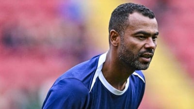 Ashley Cole, Cesena'nın başına geçti