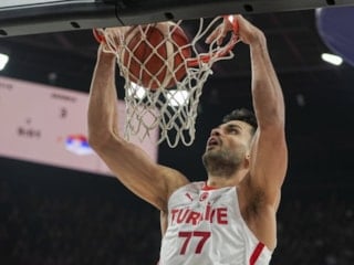 Ömer Faruk Yurtseven, Golden State Warriors ile 10 günlük sözleşme imzaladı