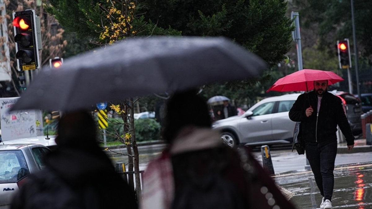 Yurt genelinde sağanak yağışlar etkili olacak: Sıcaklıklar mevsim normallerinde