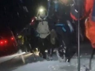 Ağrı Dağı’nda zirve denemesi yarım kaldı