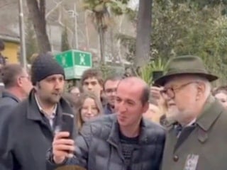 İlber Ortaylı anmasında Celal Şengör ile selfie yarışı