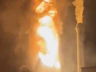 Sakarya'da yağ kazanı patlayan entegre tesisi alev alev yandı