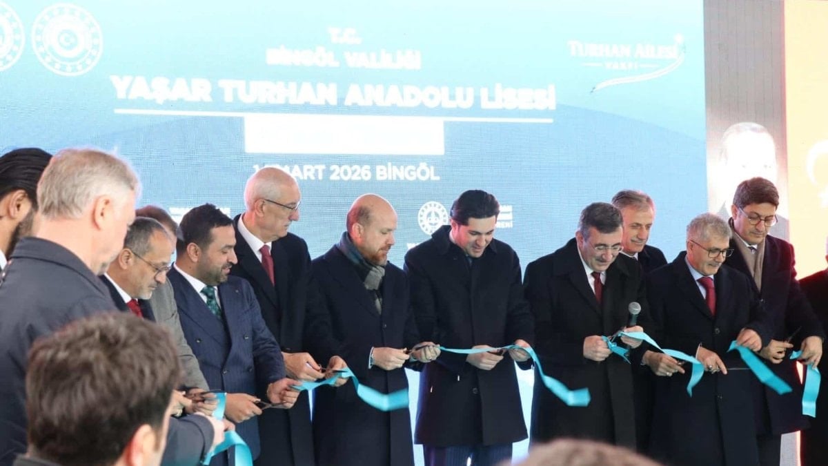 Yaşar Turhan Anadolu Lisesi Cevdet Yılmaz ve Bilal Erdoğan'ın katıldığı törenle açıldı