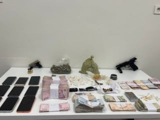 İstanbul'da uyuşturucu operasyonu: 5 gözaltı