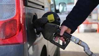 Benzine bayram öncesi zam geliyor