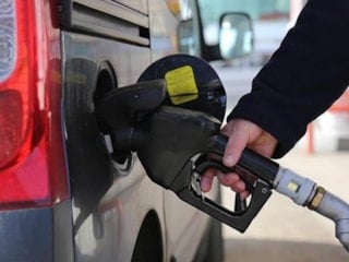 Benzine bayram öncesi zam geliyor