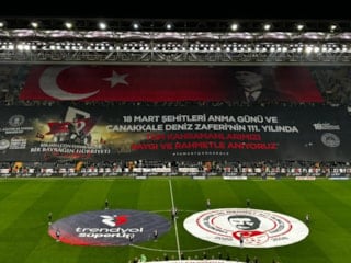 Fenerbahçe taraftarı, Çanakkale şehitlerini andı