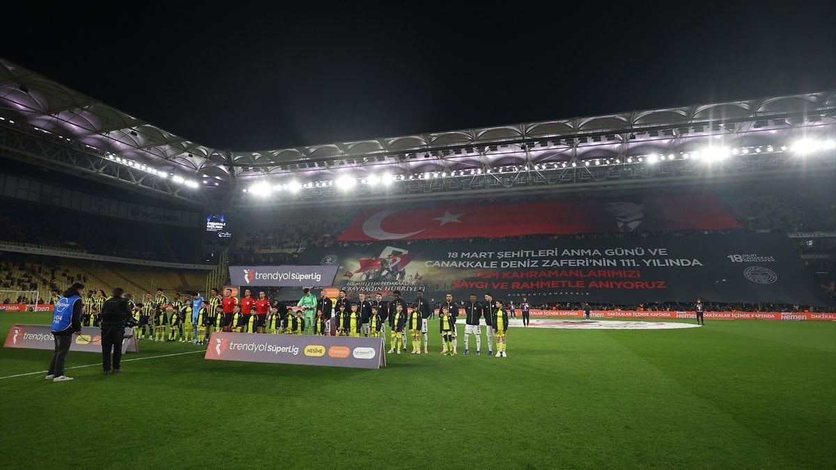 Kadıköy'de tribünler boş kaldı!