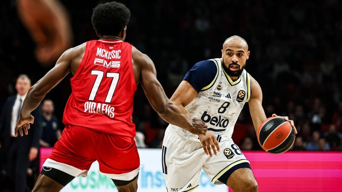 Fenerbahçe deplasmanda Olympiakos'a kaybetti