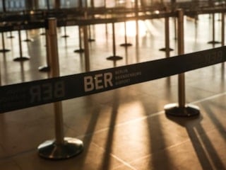 Berlin Brandenburg Havalimanı’nda grev: 445 uçuş iptal