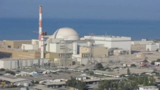 İran'daki nükleer tesise füze isabet etti: Buşehr Santrali Sahası'nda patlama