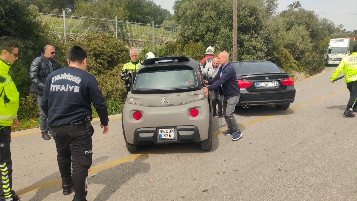 Aydın'da elektrikli araç ile otomobil çarpıştı: 4 yaralı