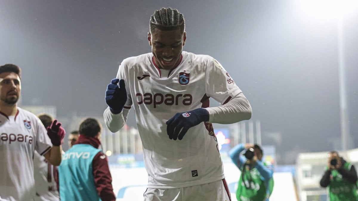 Trabzonspor, Eyüpspor'u tek golle geçti