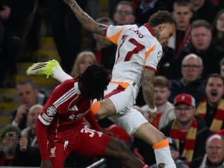 Galatasaray'dan Osimhen ve Lang ile ilgili kötü haberler