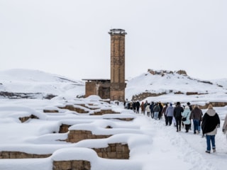 Anadolu’nun tarih kapısı Ani’ye ilgi artıyor: Ziyaretçi sayısı rekor kırdı