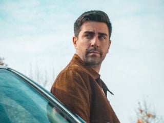 Yaş farkı olay olmuştu! Oyuncu Çağlar Ertuğrul partner tartışmasıyla ilgili konuştu