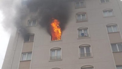 Bursa'da 8 katlı binada yangın