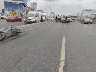 İstanbul'da kayganlaşan yolda düşen motosikletli öldü