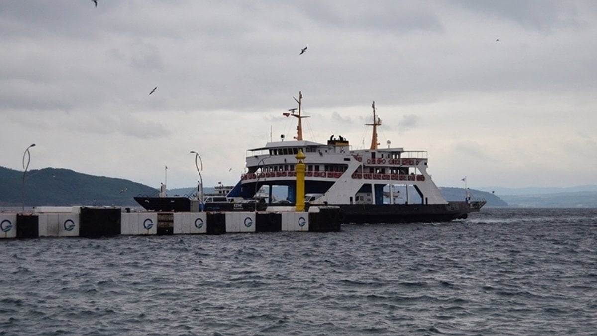 Deniz ulaşımına fırtına engeli: İşte iptal edilen seferler