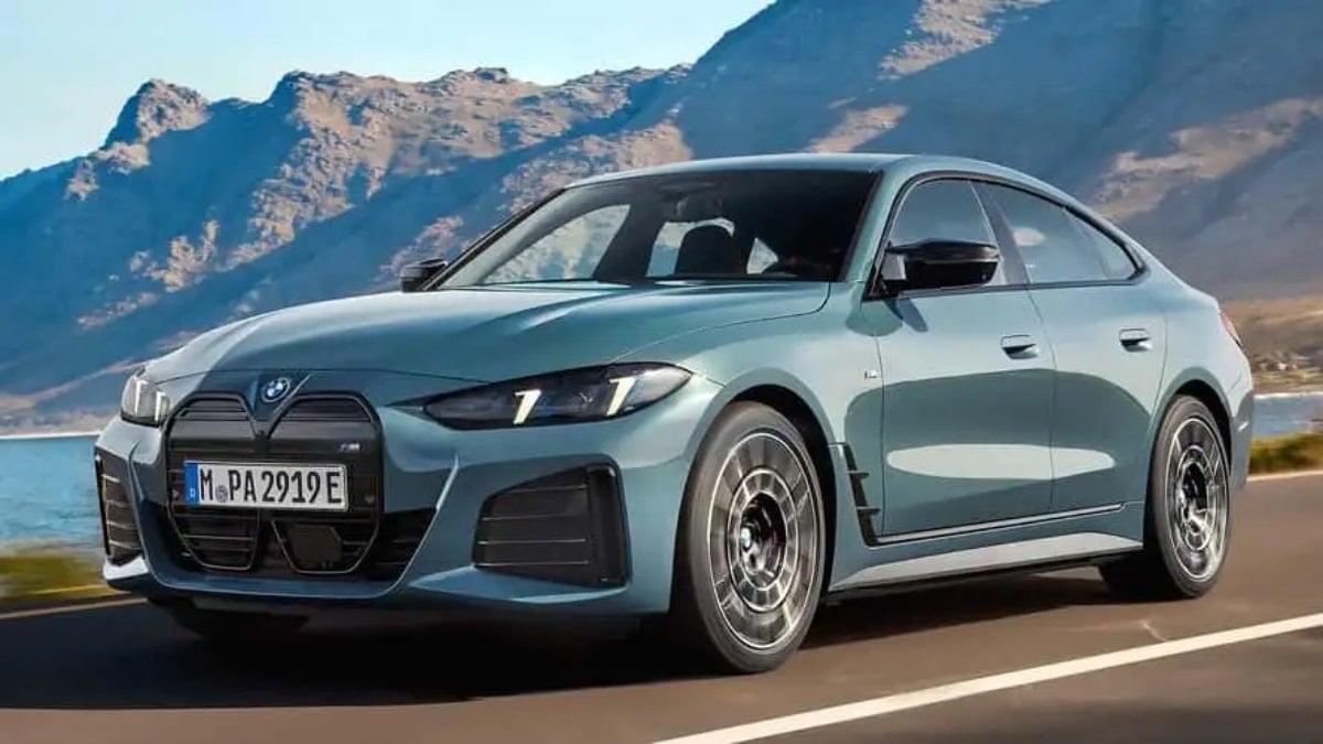 BMW, elektrikli i4 sedanın üretimine  son veriyor