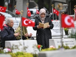Şehit ailelerinden bayram ziyareti