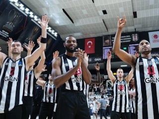 Beşiktaş, Avrupa'da hedefine iki adım uzakta
